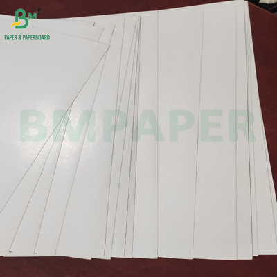 یک طرف سفید پوشش بالا قدرت Kraftliner سفید کاغذ بالا 140g-220g