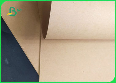250 / 300 / 300gsm سطح محکم و روشن رول کاغذ کرافت برای بسته بندی